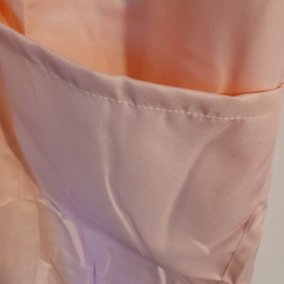 Bib Apron Front Pockets Adjustable Neck Straps Pink NWOT - Picture 6 of 7